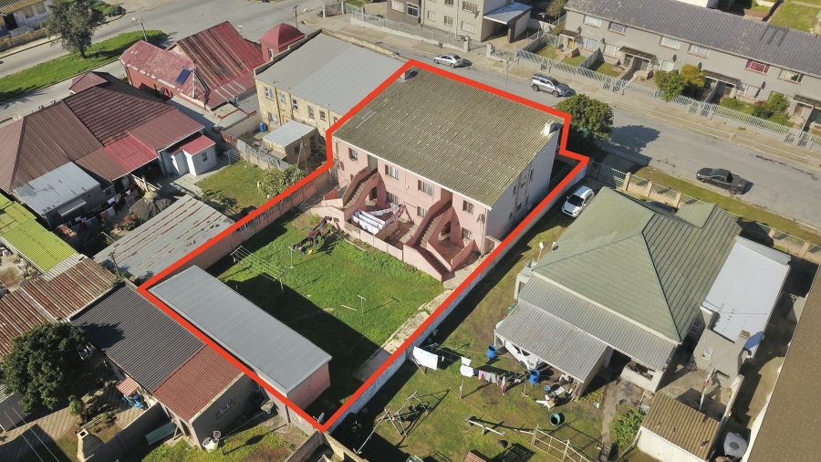 9 Bedroom Property for Sale in Sydenham Eastern Cape